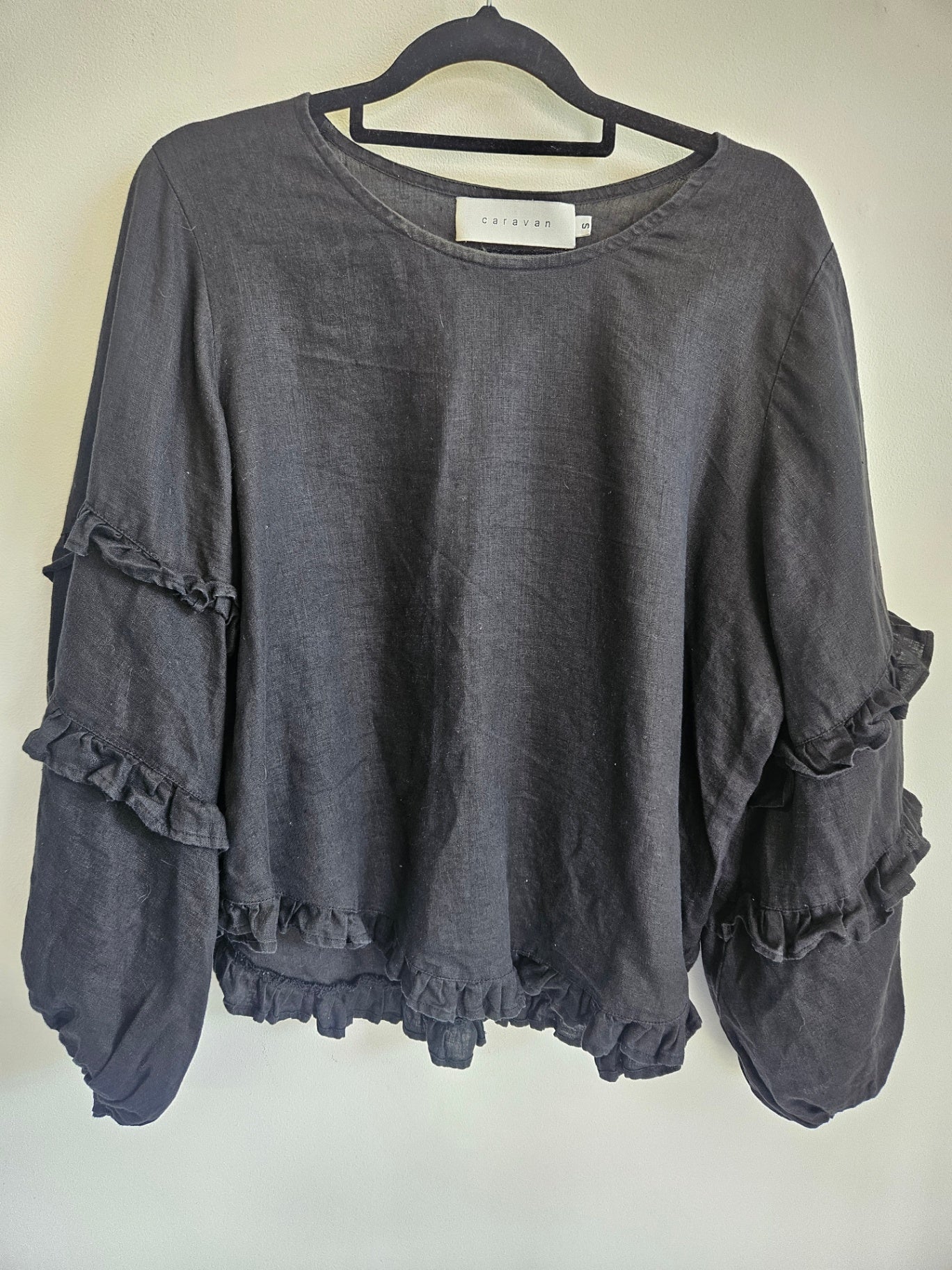 CARAVAN LINEN LONG SLEEVE TOP BLACK SIZE S