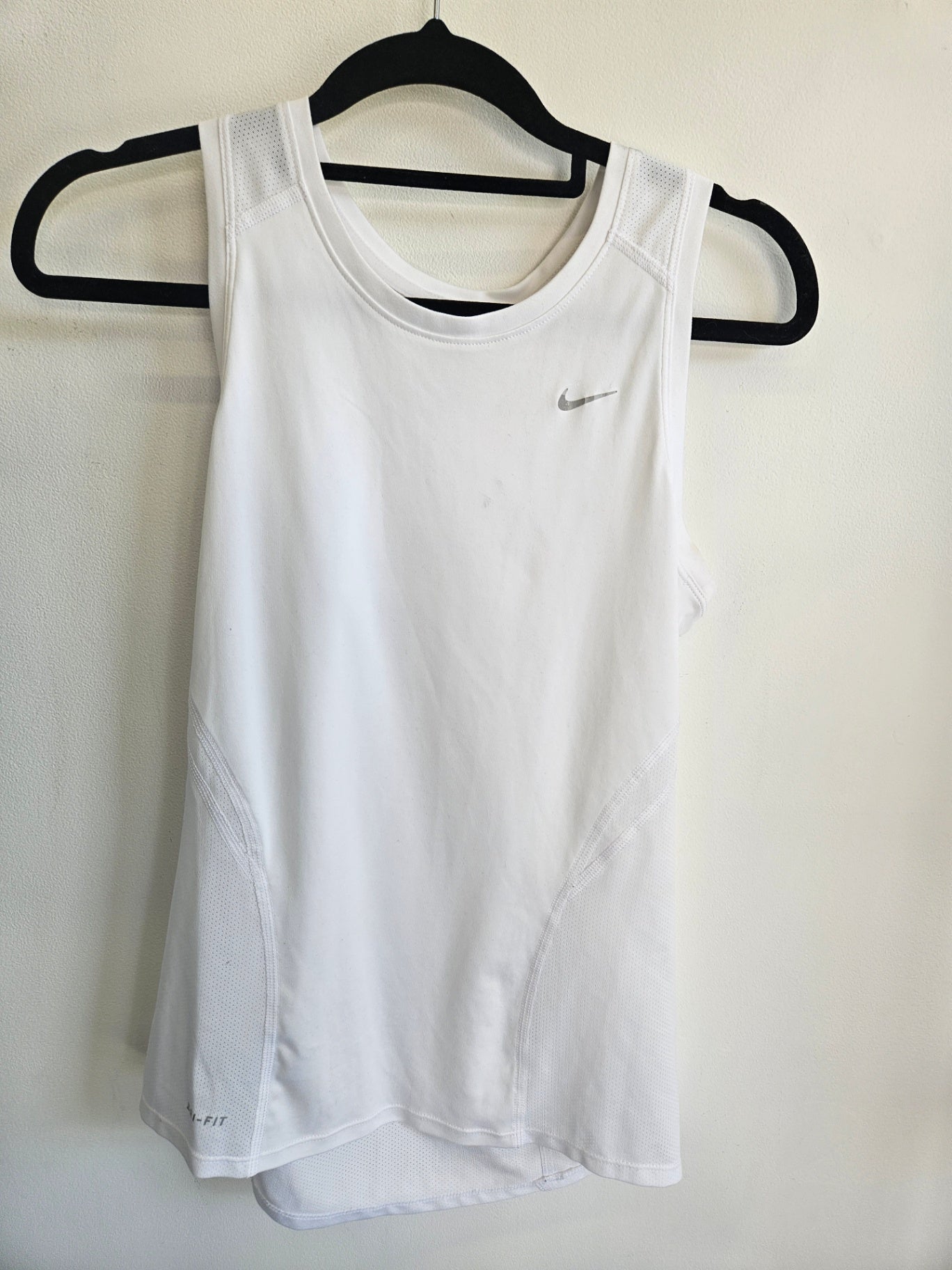 NIKE DRI FIT ACTIVE SINGLET WHITE SIZE XS