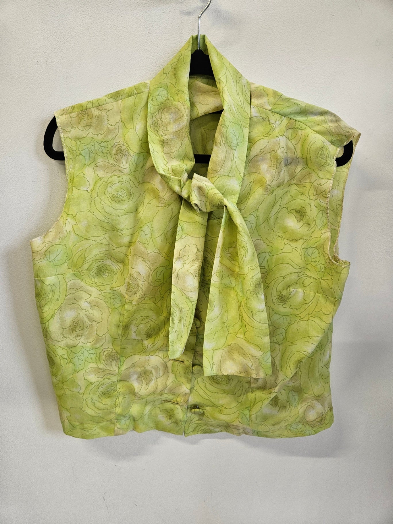 VINTAGE SLEEVELESS TOP LIME GREEN FLORAL SIZE 12