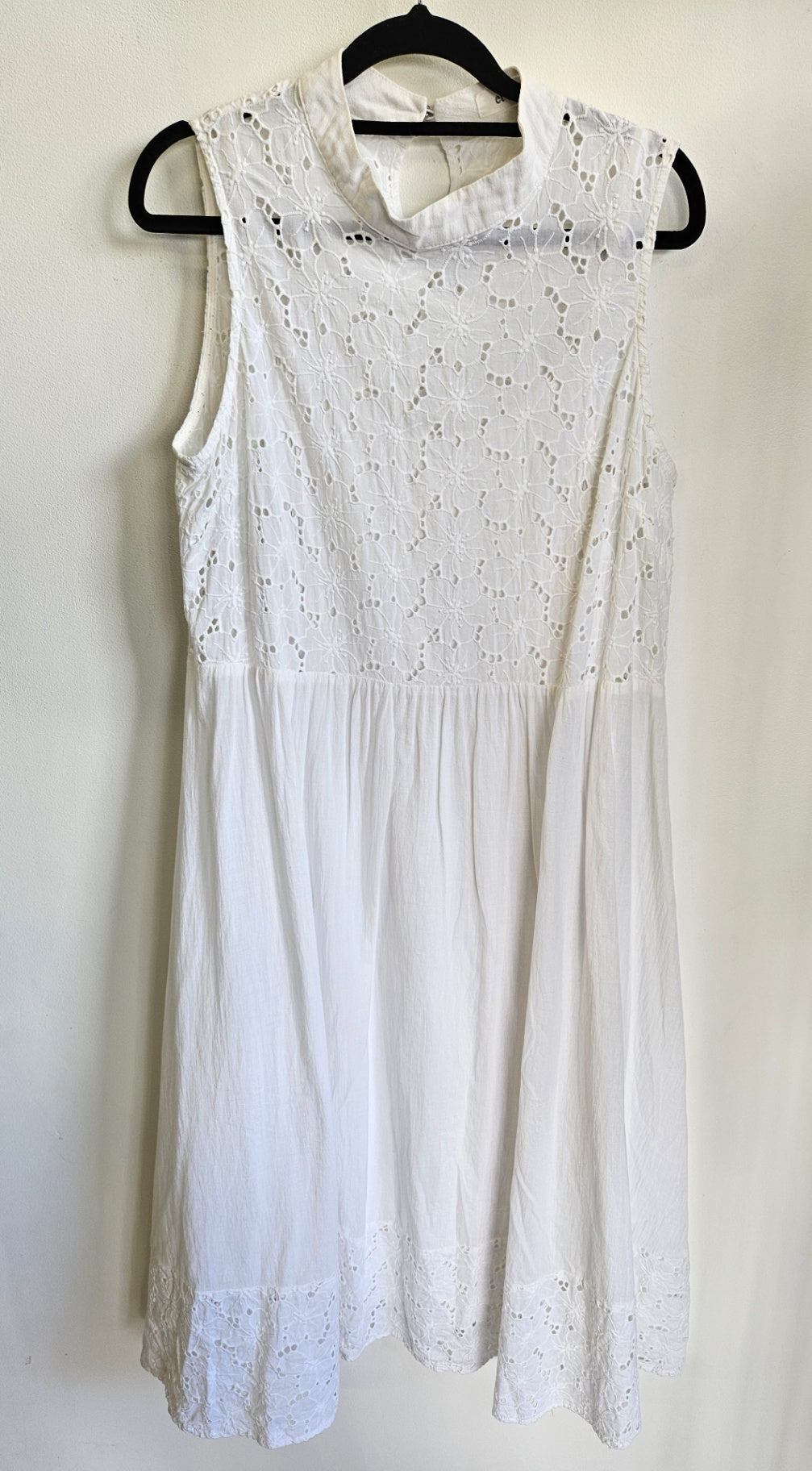 ET ALIA COTTON AND BROIDERIE DRESS WHITE SIZE M