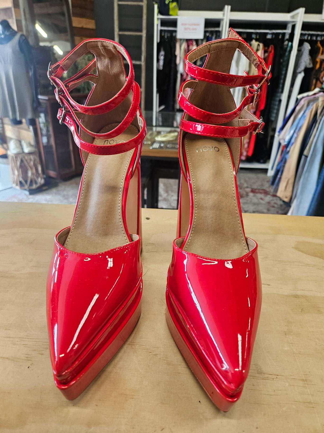 NOVO PATENT LEATHER PLATFORM HEELS RED SIZE 7