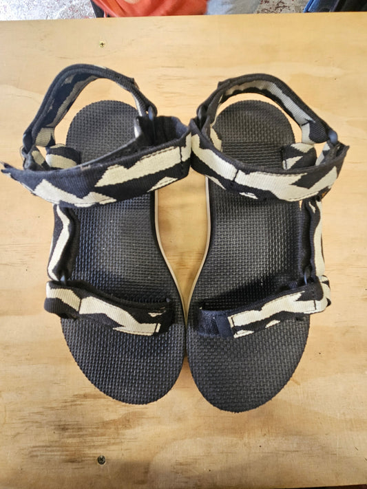 TEVA VELCRO RUBBER NYLON PLATFORM SANDALS BLACK WITH WHITE ZIG ZAG SIZE 8US