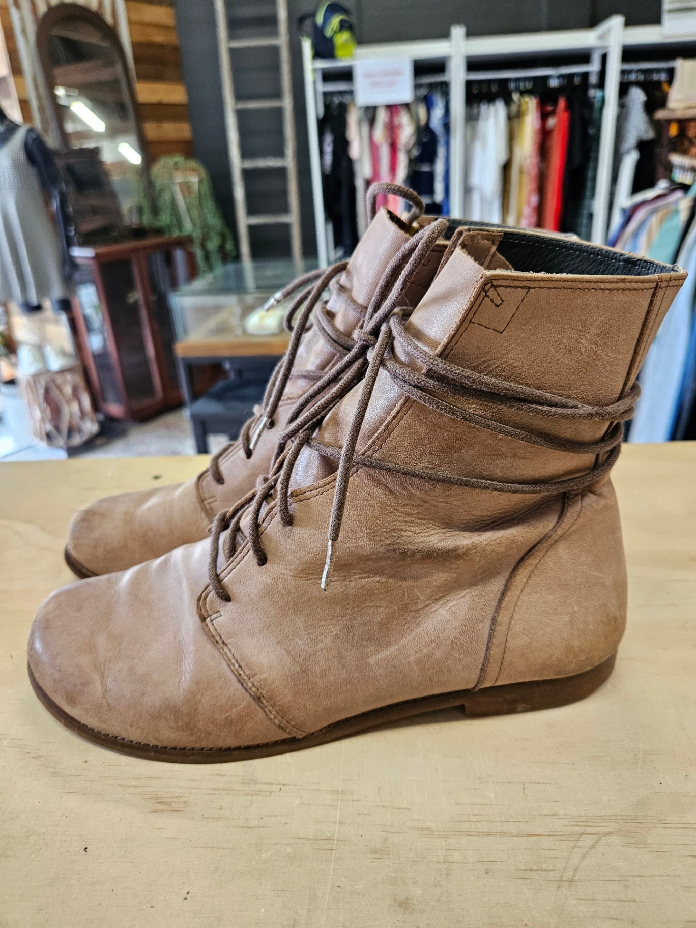 ZIERA LEATHER BOOTS BROWN SIZE 40