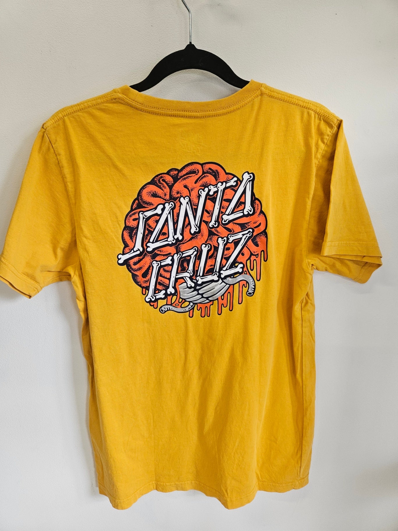 SANTA CRUZ COTTON SHORT SLEEVE TOP YELLOW BONES SIZE 14Y