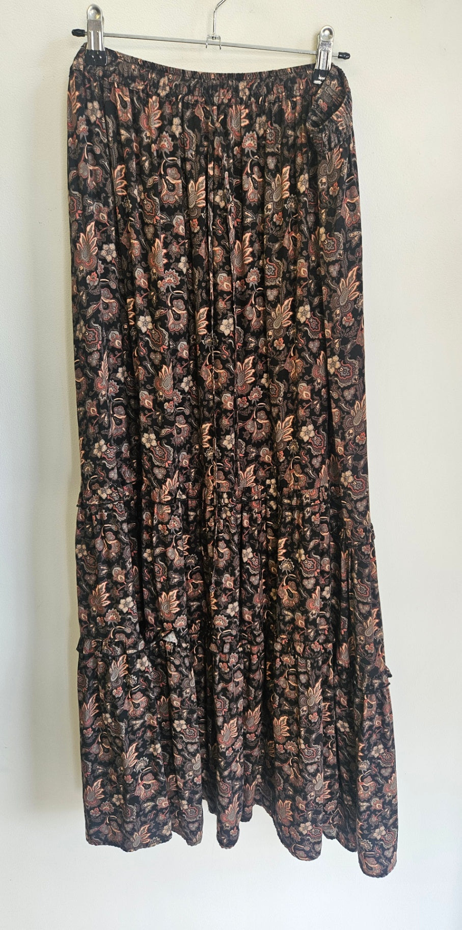 MAX VISCOSE SKIRT BLACK PAISLEY SIZE 16