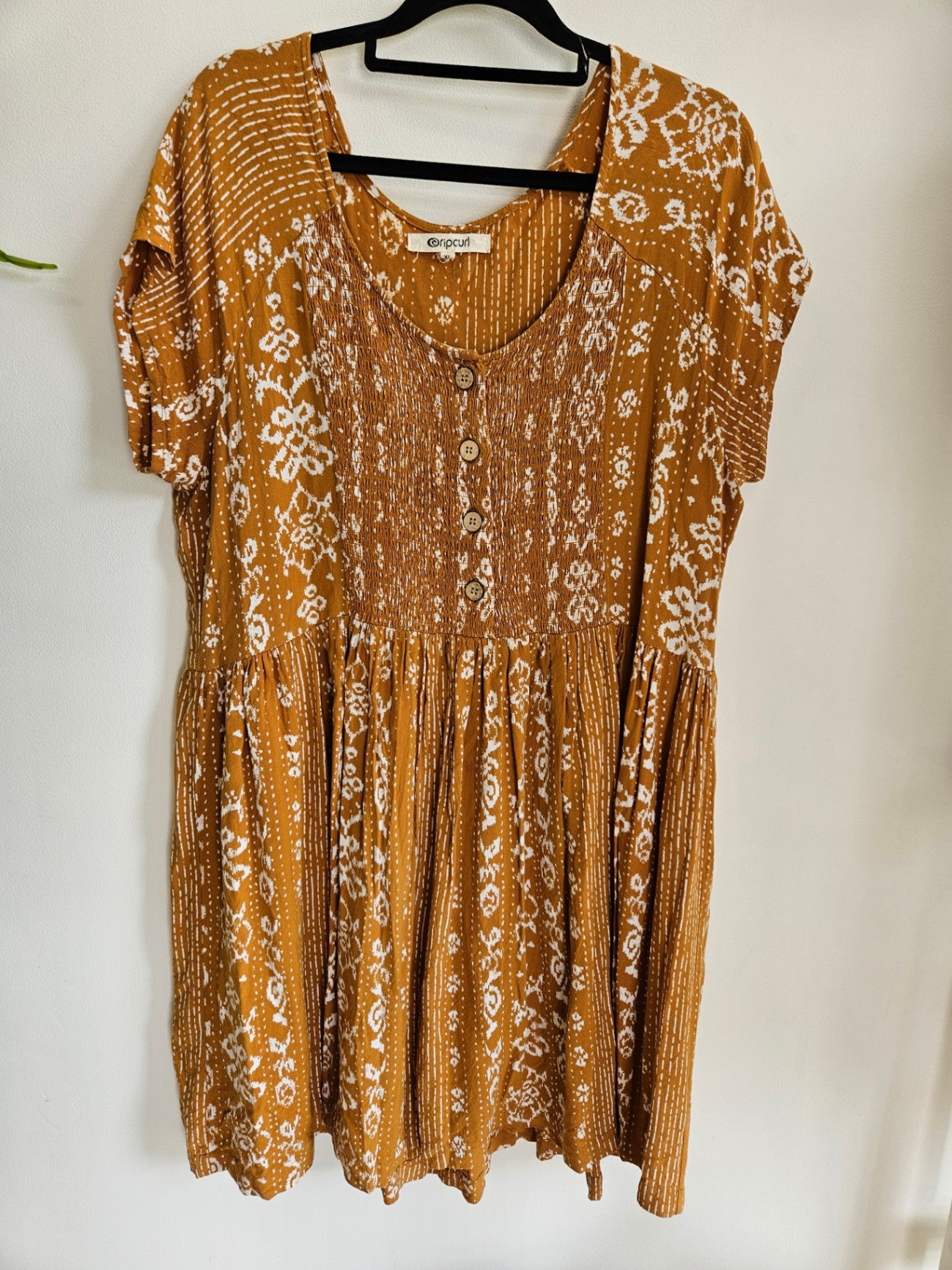 RIP CURL RAYON SHORT SLEEVE MIDI DRESS MUSTARD CREAM PRINT SIZE XL