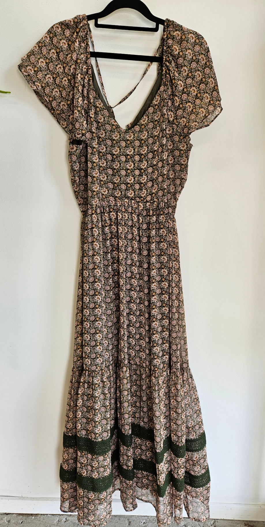 ET ALIA CHIFFON MAXI DRESS KHAKI GOLD FLORAL SIZE S