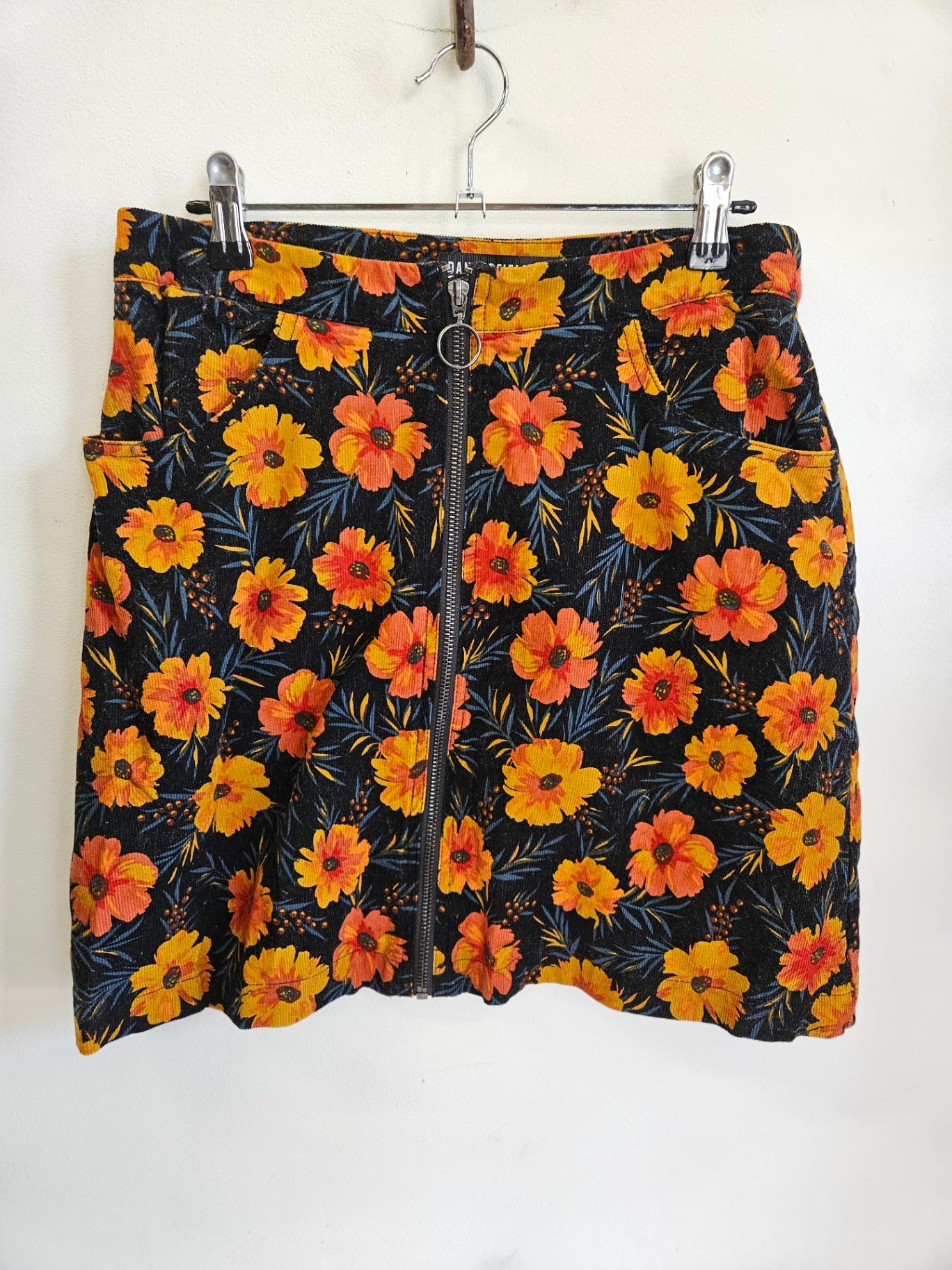 DANGERFIELD CORDUROY SKIRT BLACK ORANGE FLORAL SIZE 12